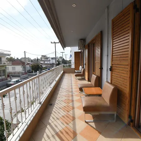 Nikita's House -4 Bedrooms 5' From Racetrack