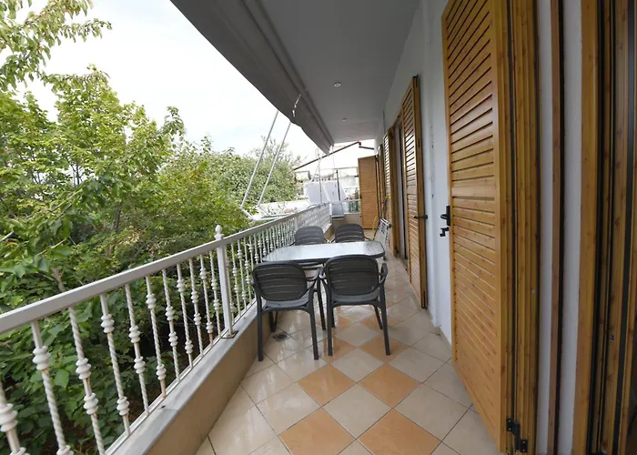 Lejlighed Nikita's House -4 Bedrooms 5' From Racetrack Serres